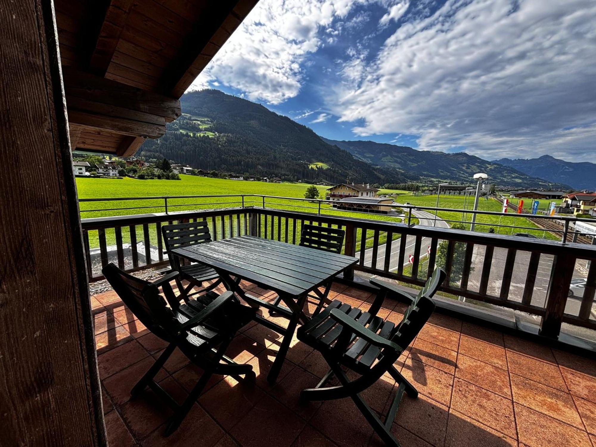 Apart Hartl Ried im Zillertal Exterior foto